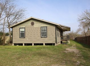 4208 Hanselman Rd, Victoria, TX 77901