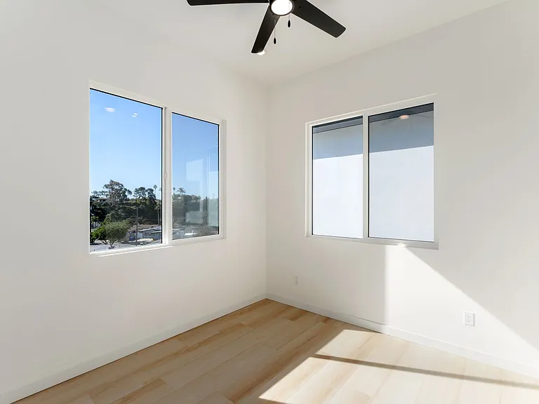 4603-4611 Almayo Ave — Photo 52