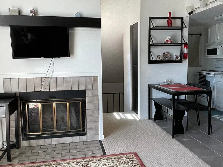 531 Donofrio Dr #8 — Photo 9