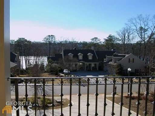 1st image of 302 Watermark Dr