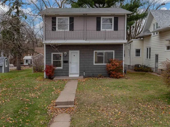 2453 32nd St, Moline, IL 61265