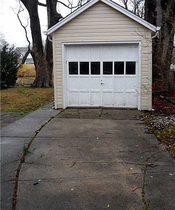 4th image of 575 Harvard Ave