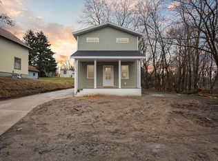 452 Price St, Ionia, MI 48846
