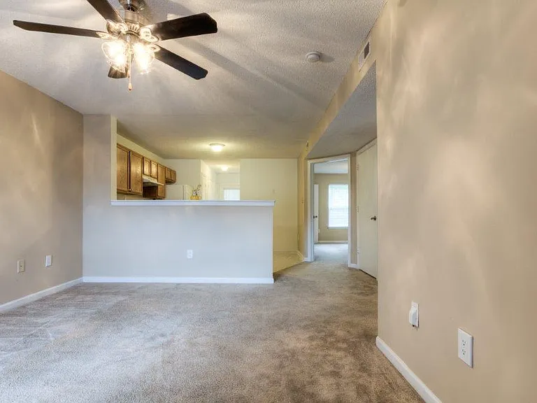 Alexander Station Apartment Homes — Photo 7