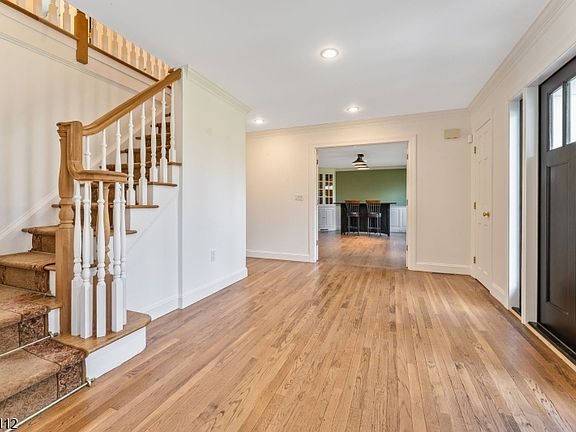 3rd image of 64 Lindbergh Rd