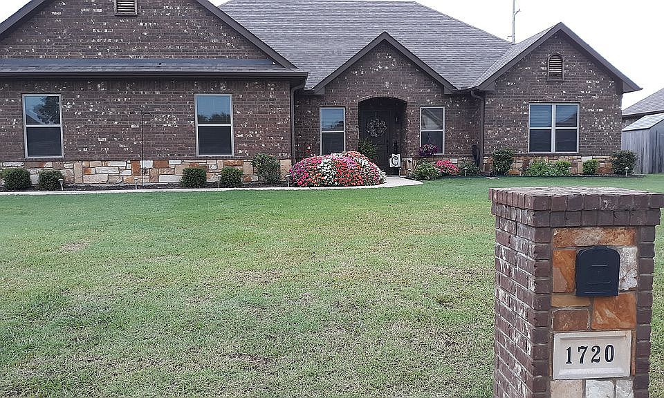 1st image of 1720 Round Rock Cir