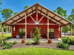 333 Edgewood, Onalaska, TX 77360