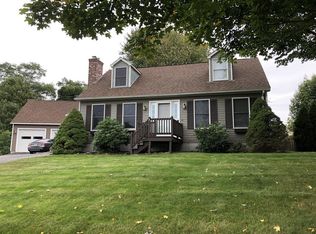 3 Barbara Dr, Amesbury, MA 01913