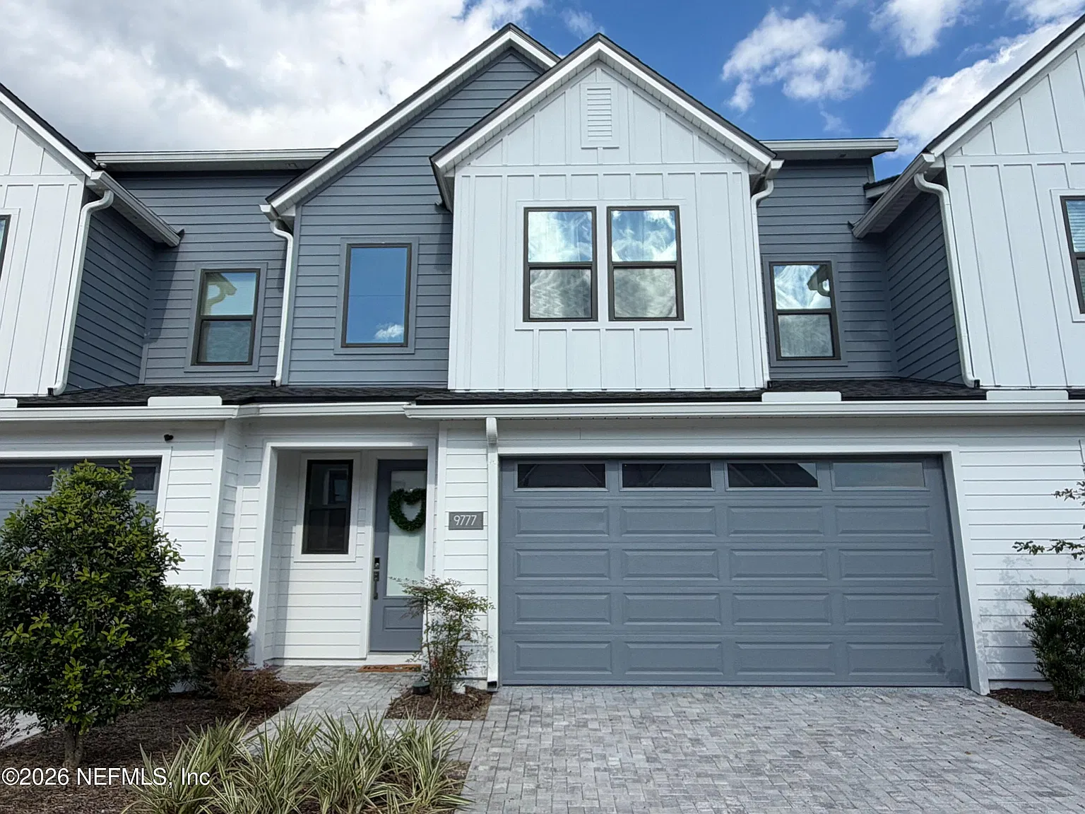 3 bed, 2.5 bath, 2018 sqft, $3,145 — Photo 1