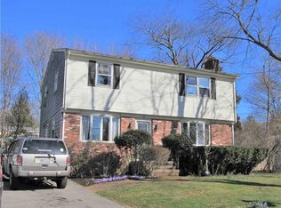 40 Overlook Rd, Narragansett, RI 02882
