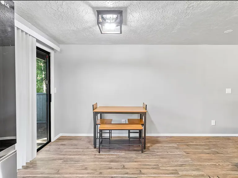8232 SW Tygh Loop — Photo 21