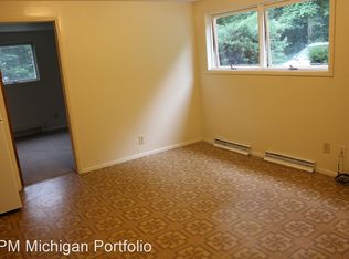 4510 W Hillcrest Dr APT 4, Berrien Springs, MI 49103