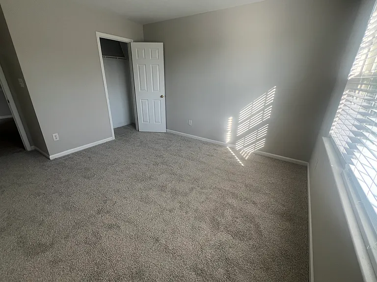 12421 Stratfield Place Cir — Photo 28