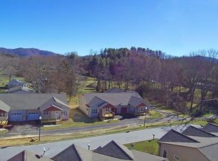 13 Autumn Breeze Dr #1, Clyde, NC 28721
