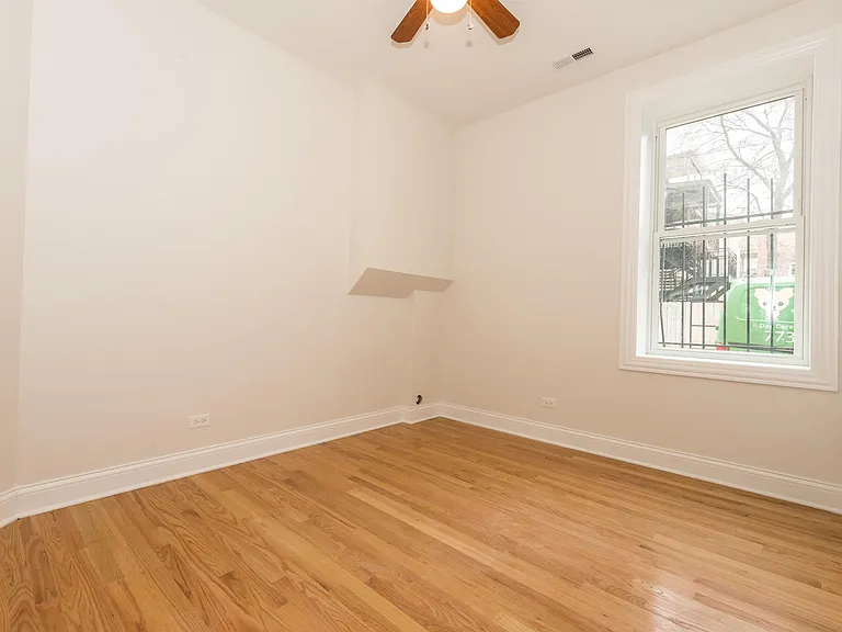 846 N Hermitage Ave — Photo 13