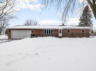 6185 W Linden Dr, West Bend, WI 53095
