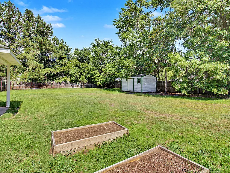 115 SE Cutters Gap — Photo 32