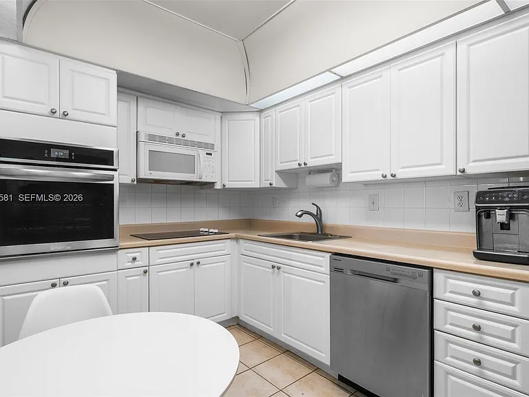 19380 Collins Ave #1224 — Photo 14