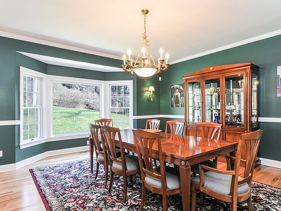 Bright two story entry