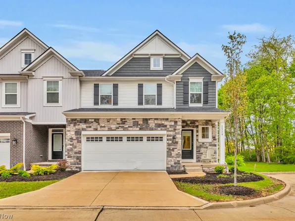 29778 Lobello Dr, Westlake, OH 44145