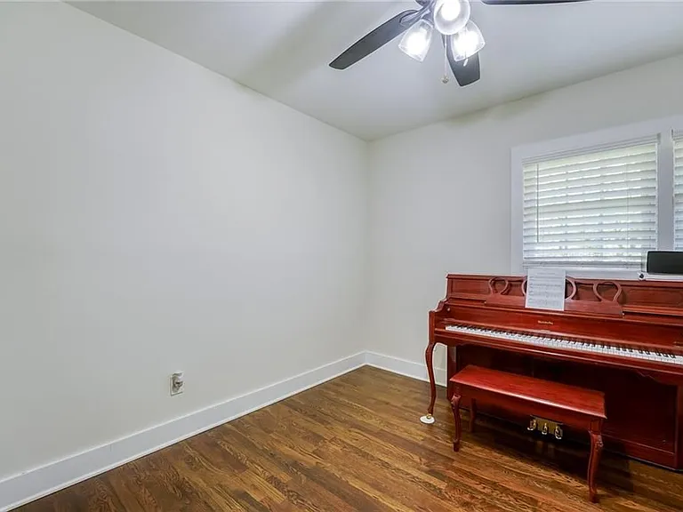 3076 McCully Dr — Photo 13