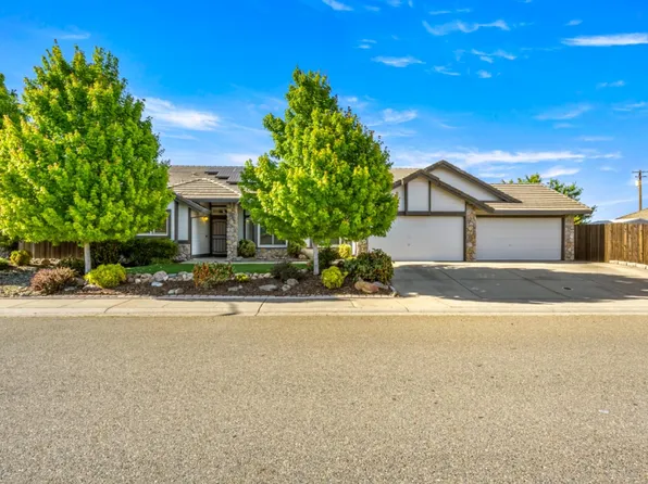 9089 Giant Panda Dr, Sacramento, CA 95829