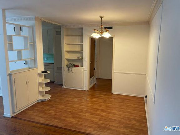 3rd image of 6123 Cashio St