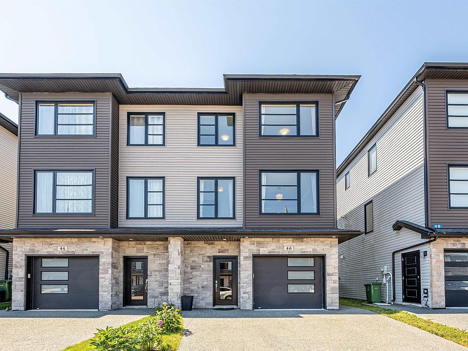 1st image of 46 Grenoble Ct