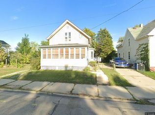 939 Marquette St, Racine, WI 53404