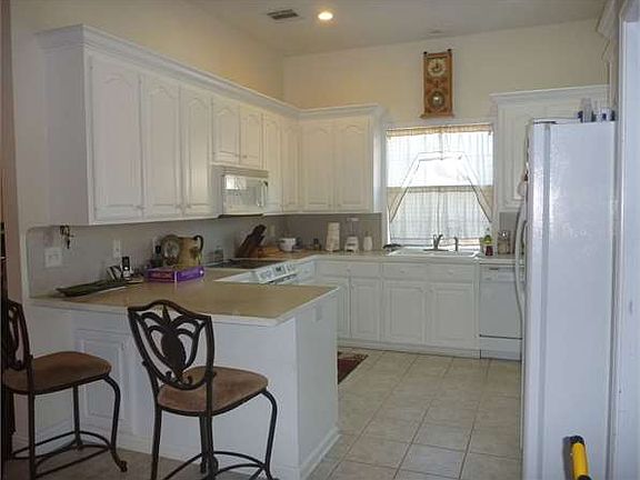 2nd image of 239 Pecanwood Dr