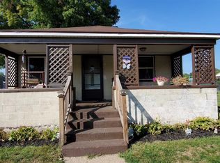 1938 Borneman Ave, Elkhart, IN 46517