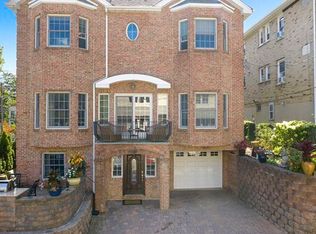 1432 River Rd #A, Edgewater, NJ 07020