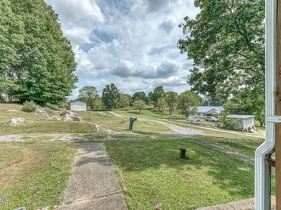 3rd image of 282 Cave Hill Rd