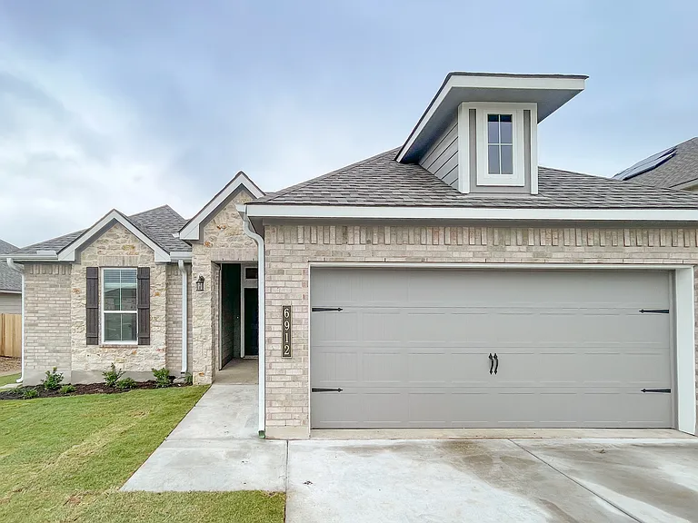 6912 Llano Dr — Photo 2