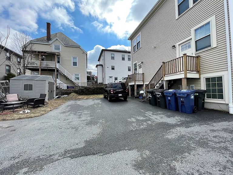 1 Larose Pl #2H — Photo 22