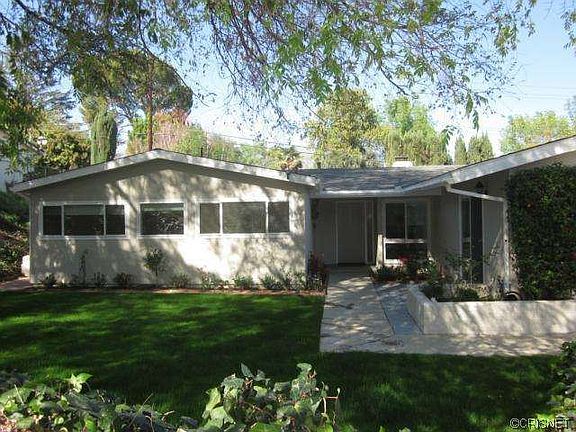 3rd image of 20435 Tiara St