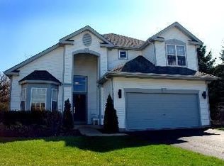 309 Haywood Dr, Round Lake, IL 60073