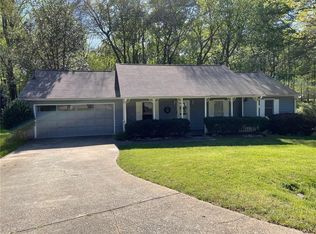 27 Deer Run Trl, Winder, GA 30680