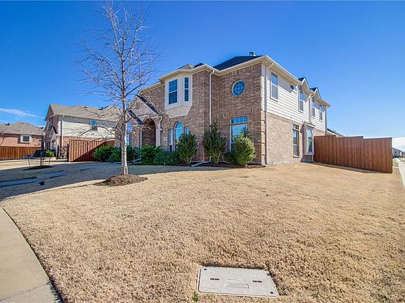 2nd image of 602 Windy Knoll Dr