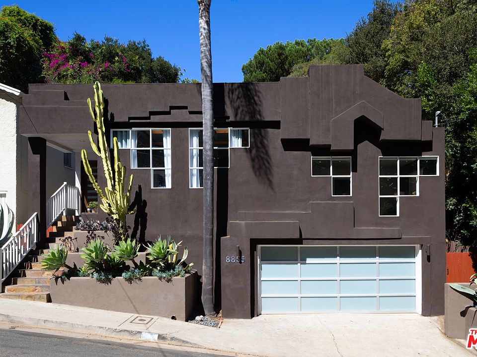 2nd image of 8855 Wonderland Ave