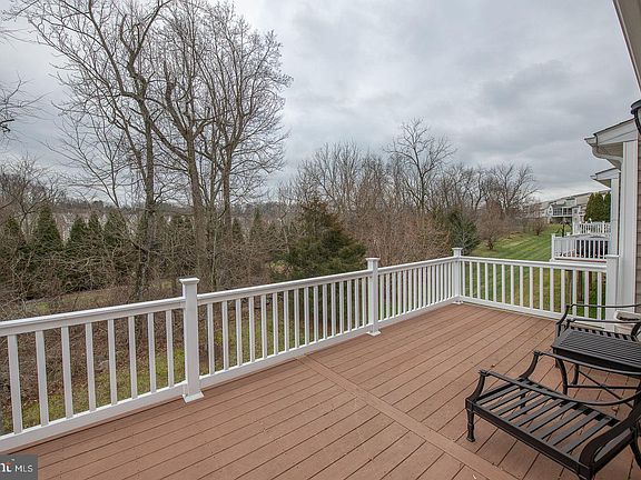 3rd image of 1202 Calista Ln