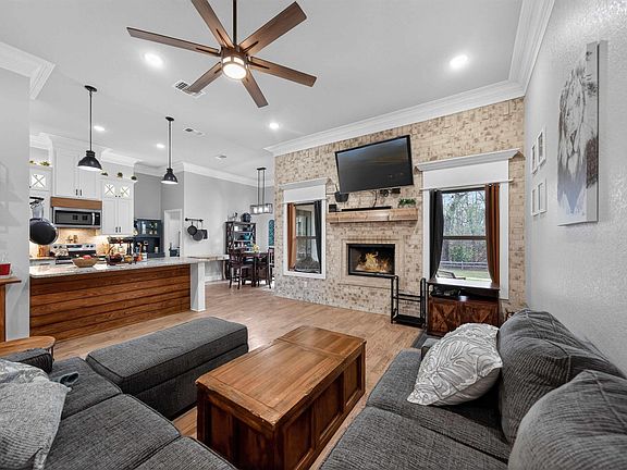 5th image of 13509 Indian Dr