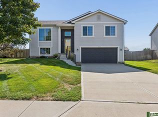 4409 Brook St, Bellevue, NE 68123