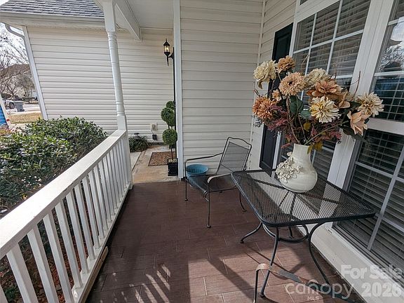 3rd image of 3241 Ian Patrick Ave