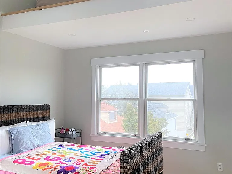 40 Trenton Ave — Photo 12