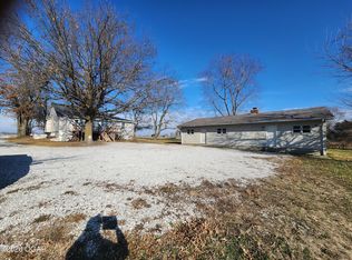 1622 & 1624 W Fairview Ave, Carthage, MO 64836