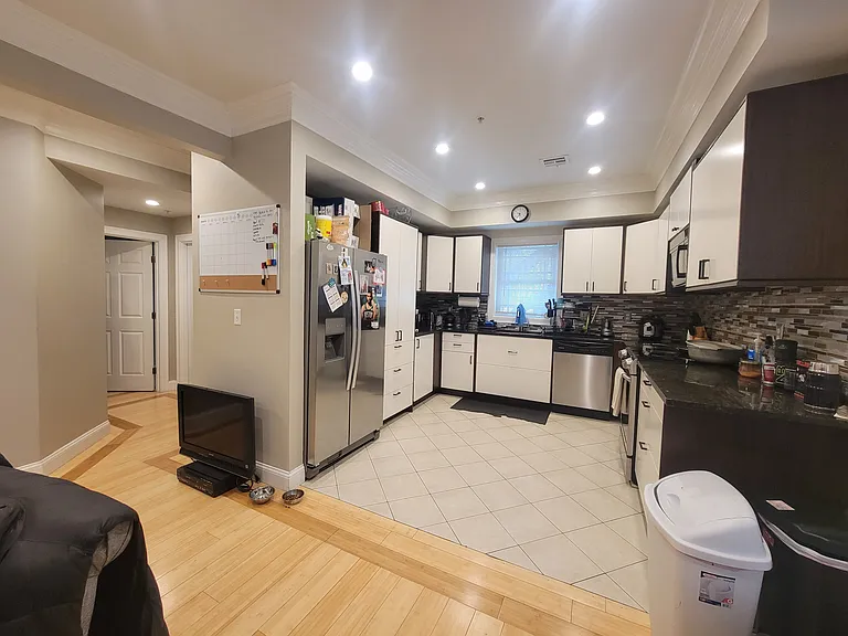 485 Beach St #2 — Photo 6