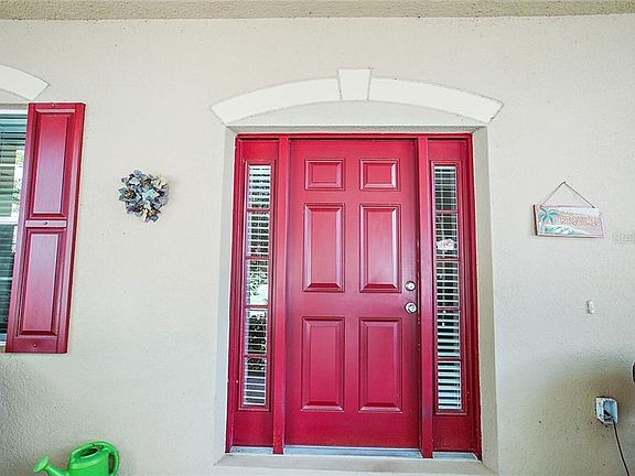 5th image of 31901 Parkdale Dr