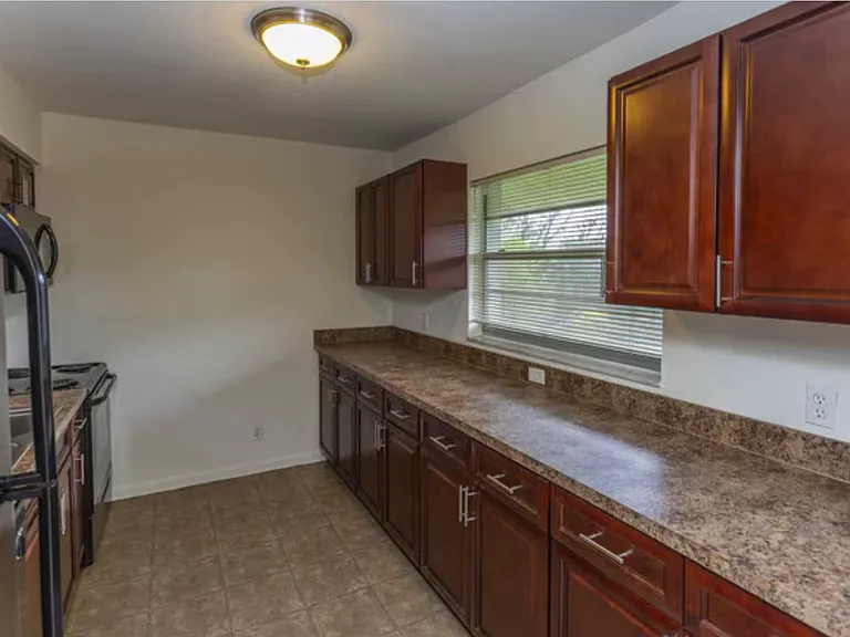Estero Woods Village — Photo 9