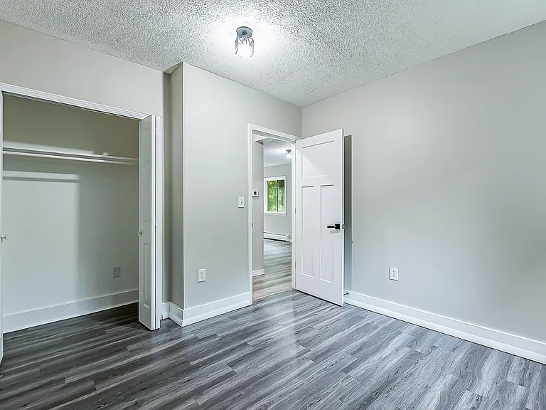 9275 Brookside Dr #H — Photo 11